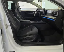 Notranja slika - Volkswagen Passat Variant - 1.5 eTSI Business DSG- LED.360kam.memory.asistence - 17 - Predogledna slika