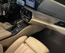 Zunanja slika - BMW Serija 5 - Touring: 530e Touring Avt.-USNJE-KAMERA-VK-19COL-NAVI-HU - 10 - Predogledna slika