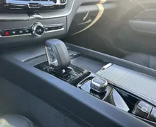 Notranja slika - Volvo XC60 - B4 D Core AT... - 12 - Predogledna slika