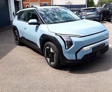 Zunanja slika - KIA EV3 - 58.3 kWh baterija. 150 kW  204 KM  SKAY - 2 - Predogledna slika