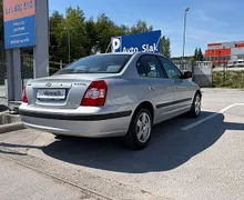 Zunanja slika - Hyundai Elantra - 2.0 CVVT GLS Top-K LEPO OHRANJENO VOZILO - 6 - Predogledna slika