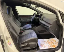 Notranja slika - VW Golf Variant - 2.0 TDI-R-LINE-DSG-VIRTUAL-ACC-LED-PDC-F1... - 11 - Predogledna slika
