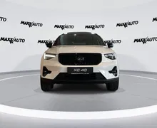Zunanja slika - Volvo XC40 - B4 P Ultra Black Edition 3 leta garancije + 3 se.. - 2 - Predogledna slika