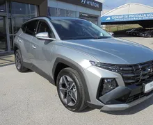 Zunanja slika - Hyundai Tucson - 1.6 T-GDI 150 STYLE 2WD DCT°° ZALOGA. DOBAVA TAKOJ - 3 - Predogledna slika