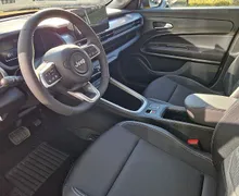 Zunanja slika - Jeep Avenger - 1.2 E-DCT6 MHEV 110 ALTITUDE + ZIMSKI BON - 9 - Predogledna slika