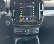 Notranja slika - Volvo XC40 - B3 P Plus Dark Avt. - 16 - Predogledna slika