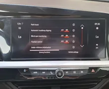 Notranja slika - Opel Grandland - 1.2 TURBO 96KW - LEPO OHRANJEN - POTRJENA SERVISNA - 20 - Predogledna slika