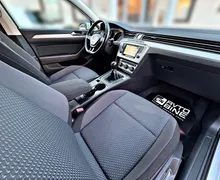 Notranja slika - Volkswagen Passat - 1.6 TDI•LIMO•NAVI•PDC•ODLIČEN - 9 - Predogledna slika