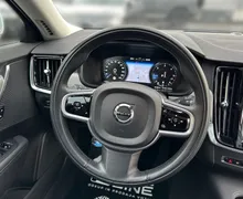 Notranja slika - Volvo V90 - B4 Momentum Pro+MODIFICIRAN+FULL LED+VIRTUAL+PER - 11 - Predogledna slika