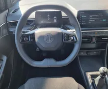 Zunanja slika - MG MG3 - 1.5 COMFORT - ODLIČNO OHRANJEN - TOP OPREMA - 11 - Predogledna slika