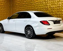 Notranja slika - Mercedes-Benz E-Razred - E200d AUT. KLJUKA-KAMERA-GRETJE-NAVI-TEMP... - 7 - Predogledna slika