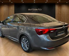 Notranja slika - Toyota Avensis - 2.0 D-4D Luna Sloven. poreklo-Brez pologa 84 obrok - 7 - Predogledna slika