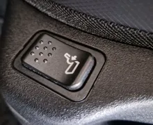 Zunanja slika - Jeep Renegade - 1.5 T4 e-Hybrid Altitude DCT - 13 - Predogledna slika