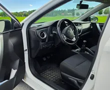 Notranja slika - Toyota Auris - Toyota  TS 1.4 D-4D Luna - 7 - Predogledna slika