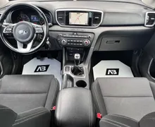 Notranja slika - KIA Sportage - 2WD 1.6 GDI+1. LAST+SLO+NAVI+PDC - 12 - Predogledna slika