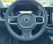 Notranja slika - Volvo XC60 - B4 AWD MILD HYBRID DIESEL ULTIMATE DARK - 14 - Predogledna slika