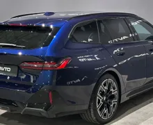 Zunanja slika - BMW Serija 5 - Touring: 540d xDrive Touring-M PRO-ICONIC-HARMAN-VK-20CO - 6 - Predogledna slika