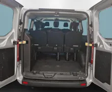 Zunanja slika - Ford Transit Custom - KOMBI TREND 2.0 TDCi 110 kW L2H1 7+1 - SLO-JAMSTVO - 11 - Predogledna slika