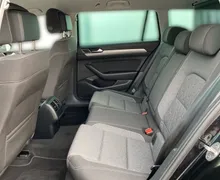Notranja slika - Volkswagen Passat Variant - 2.0 TDI BMT SCR Elegance avt. 110kW-Vlečna kljuka - 11 - Predogledna slika