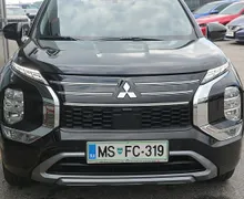 Zunanja slika - Mitsubishi Outlander - 2.4 PHEV Intense Auto 4WD - 2 - Predogledna slika