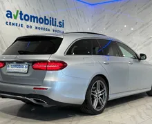 Zunanja slika - Mercedes-Benz E-Razred - 220d T AMG Line|Pano|360K|AmbientL|Gretje|Kljuka| - 4 - Predogledna slika