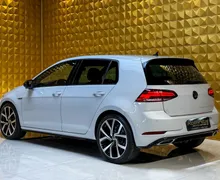 Notranja slika - Volkswagen Golf - 1.6 TDI R Line-LED-TEMP-PDC-MULTIFUNKCIJA - 7 - Predogledna slika