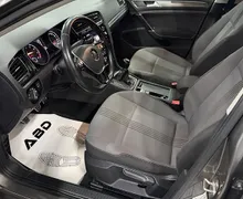 Zunanja slika - Volkswagen Golf - 1.2 TSI 7.5 81kW 1.LASTNIK LED 17COL AKTIVNI TEMP - 7 - Predogledna slika