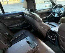 Notranja slika - BMW serija 5: - M550i xDrive Avt. - 7 - Predogledna slika