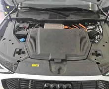 Zunanja slika - Audi e-tron - Sportback 55 quattro S line.NEMŠKI+4ALU.KAMERA.USNJE.KLJUK - 12 - Predogledna slika