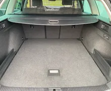 Notranja slika - Volkswagen Passat Variant - 2.0 TDI BMT SCR Elegance avt. 110kW-Vlečna kljuka - 12 - Predogledna slika