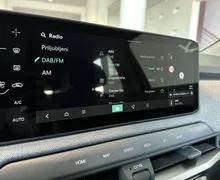 Notranja slika - KIA EV3 - STAR 58.3 kWh baterija - 15 - Predogledna slika