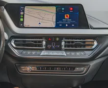 Zunanja slika - BMW - 118i M Sport-LED-HUD-PANO-LC PRO-KAM-17C - 15 - Predogledna slika