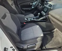 Notranja slika - Renault Kadjar - TCe 140 LIMITED 1.LASTNIK SLO NAVI LED - 10 - Predogledna slika