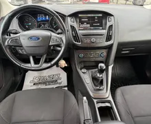 Notranja slika - Ford Focus - Karavan 1.6 TDCi Titanium - 9 - Predogledna slika