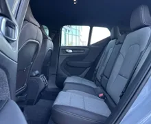 Notranja slika - Volvo XC40 - B3 P Core AT DCT 3 leta garancije + 3 servisi... - 11 - Predogledna slika