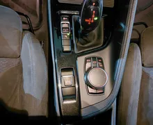 Notranja slika - BMW serija X2: - X2 sDrive20d M Sport X Avt.-ODLIČEN-GARANCIJA - 12 - Predogledna slika