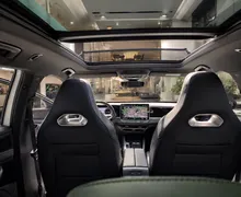 Notranja slika - Volkswagen Passat - R-Line SLO.DSG.MAX OPREMA. PANORAMA. MASAŽA - 9 - Predogledna slika