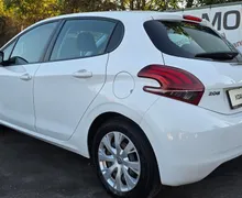 Zunanja slika - Peugeot 208 - 1.2 PURETECH 82 ZASLON-KLIMA-SLOVENSKI-1.LASTNIK - 6 - Predogledna slika