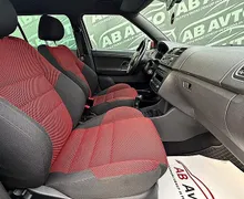 Zunanja slika - Škoda Fabia - 1.2 TSI MONTE CARLO+SLO+1LASTNIK+SERVISIRAN+UGODNO - 10 - Predogledna slika