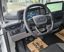 Zunanja slika - Ford E-Transit Custom - Transit Custom KOMBI TRAIL AWD 2.0 TDCi L2H1 AUT. - 4 - Predogledna slika