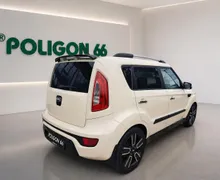 Zunanja slika - KIA Soul - 1.6 CRDi-Avt.SLOV.POREKLO-1 LASTNIK-KAMERA-M 2014 - 4 - Predogledna slika