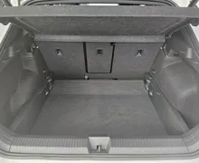 Notranja slika - Volkswagen T-Roc - 1.5 eTSI R-Line DSG - 11 - Predogledna slika