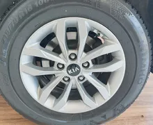 Zunanja slika - KIA Sportage - 1.6-SLO-KAMERA-DAB-APPLE-ANDROID-LINE ASSIST-VIDEO - 4 - Predogledna slika