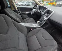 Zunanja slika - Volvo XC60 - FWD D4 MOMENTUM AVTOMATIK-ALU PLATIŠČA-KLIMA-NAVI - 11 - Predogledna slika