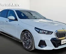Zunanja slika - BMW Serija 5 - : 520i  AT  M-Sport. iconic glow. HUD. adaptive LED - 7 - Predogledna slika