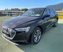 Zunanja slika - Audi e-tron - Audi  50 quattro.NEMŠKI.PANORAMA.KAMERA.LED. - 1 - Predogledna slika