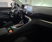 Notranja slika - Peugeot 3008 - 1.2 PureTech 130 Business Avt. - 10 - Predogledna slika