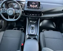Notranja slika - Nissan Qashqai - 1.3 DIG-T MHEV N-Connecta-1 LASTNIK-LED-ODLIČEN... - 8 - Predogledna slika