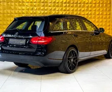 Notranja slika - Mercedes-Benz C-Razred - C200d AUT. GRETJE-BURMESTER-NAVI-F1-VLECNA KLJUKA. - 11 - Predogledna slika