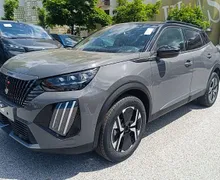 Zunanja slika - Peugeot 2008 - GT HIBRID 145 e-DCT6 €6.4-ACC-KAMERA 360-NAVI - 1 - Predogledna slika